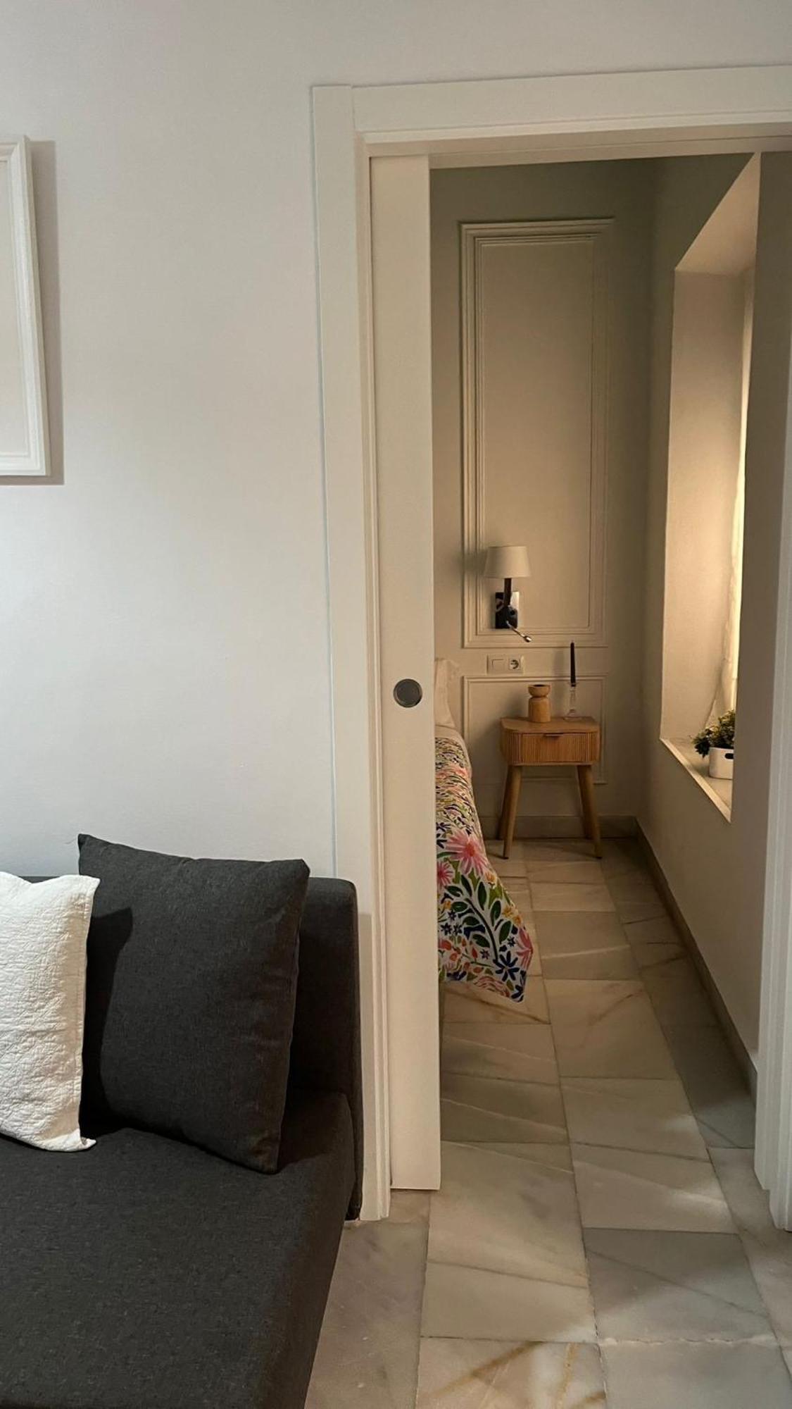 Apartamento En Casco Antiguo - Plaza De La Gavidia Seville Exterior photo