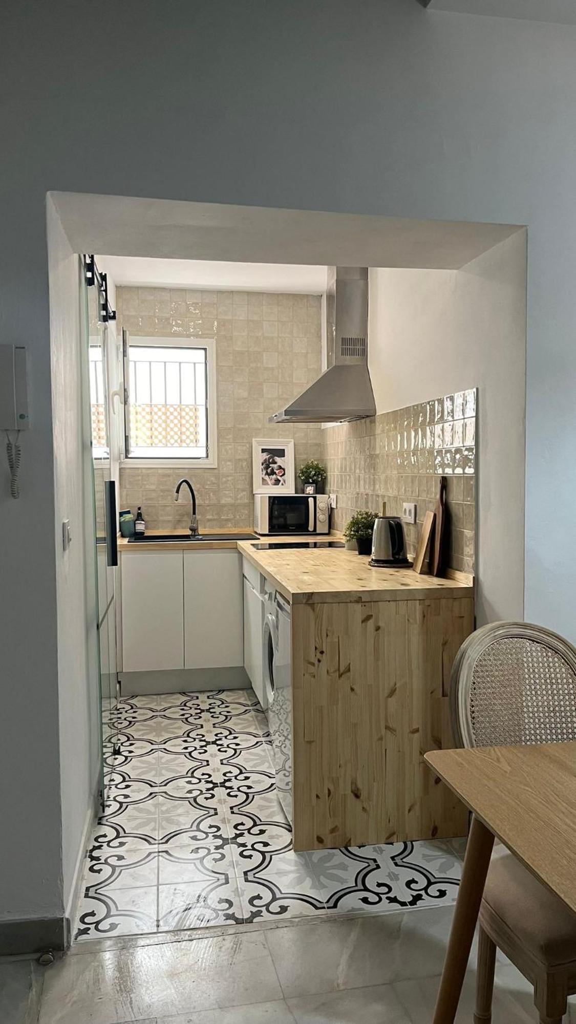 Apartamento En Casco Antiguo - Plaza De La Gavidia Seville Exterior photo