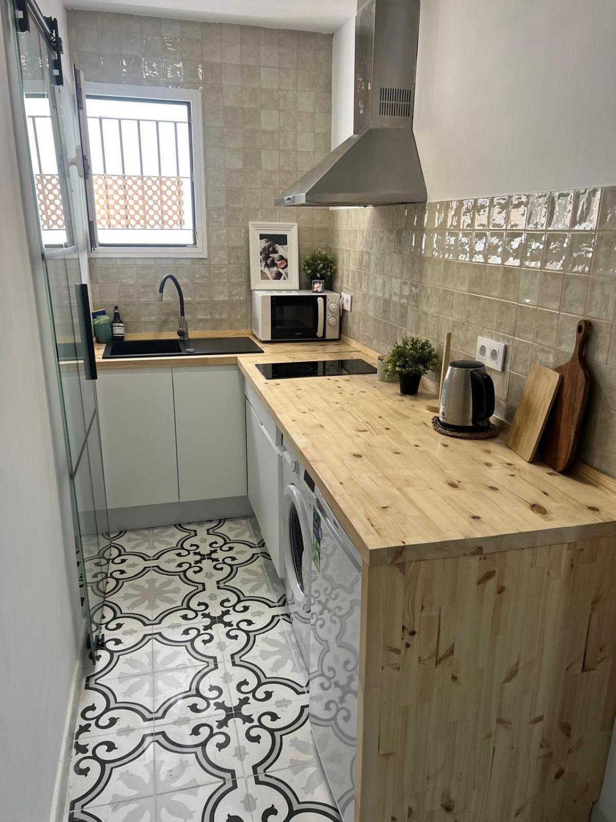 Apartamento En Casco Antiguo - Plaza De La Gavidia Seville Exterior photo